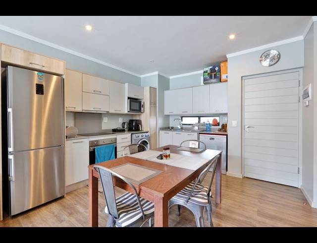 2 BEDROOM APARTMENT FOR SALE IN ROSEBANK
